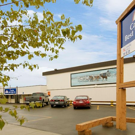 Canadas Best Value Inn- Riverview Hotel Уайтхорс Экстерьер фото