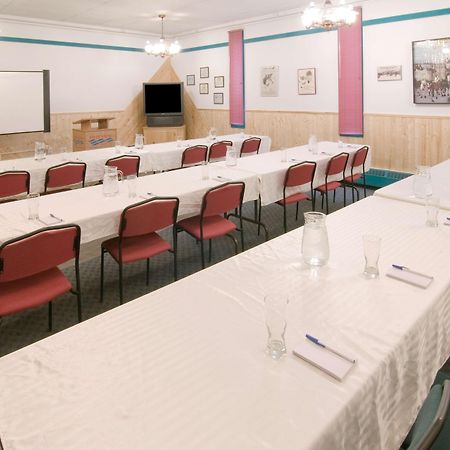 Canadas Best Value Inn- Riverview Hotel Уайтхорс Ресторан фото